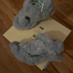 Rare ! H&M fluffy heel co- exist story collection